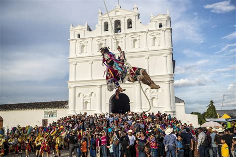 La Danza del Palo Volador vuelve a Guatemala tras dos años de