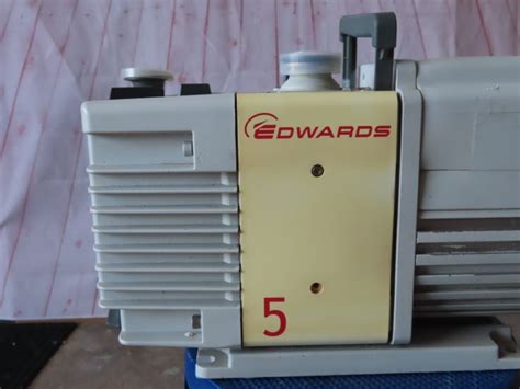 Edwards RV5 Dual Stage Rotary Vane Vacuum Pump A653 01 903 For Sale