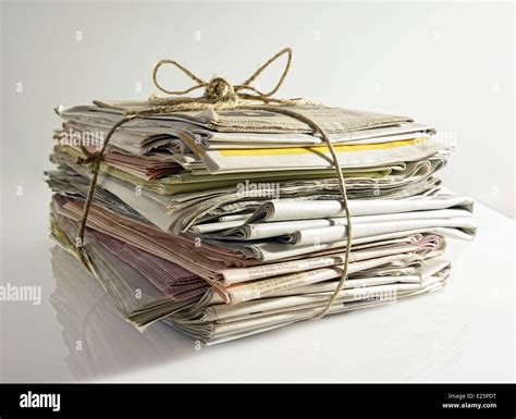 Old newspaper stack hi-res stock photography and images - Alamy