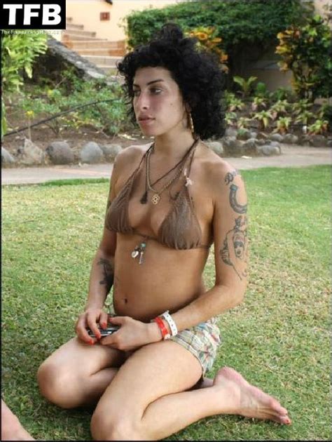 Amy Winehouse Amywinehouse Thezorromask Nude Leaks Onlyfans Photo 159 Thefappening