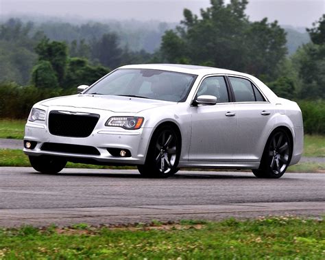 Chrysler 300 Srt8 Specs And Photos 2011 2012 2013 2014 2015 2016