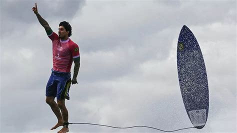 The Picture Of The Olympics Amazing Image Of Surfer Gabriel Medina