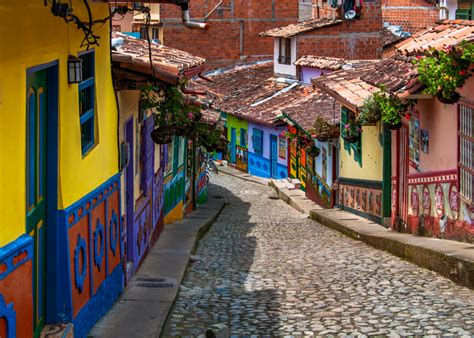 Guatape, Colombia | Globe Trottin' Kids