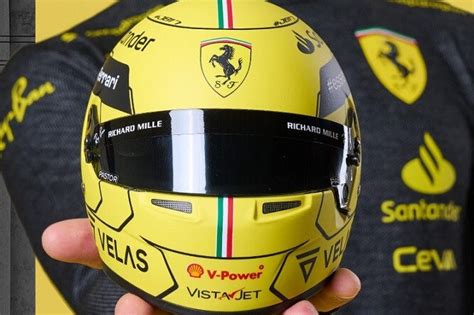 Casco Speciale Per Charles Leclerc A Monza F1 Piloti Formula 1