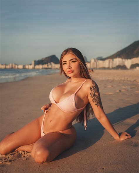 Modelo Aline Faria Nua Mostrando A Buceta Onlyfans Caiu Na Net