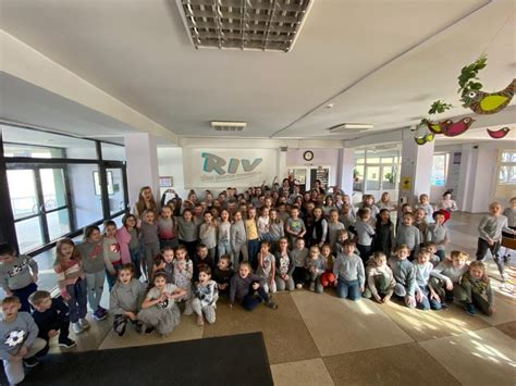 28 Marts Rīgas Imantas Vidusskolā Aizritējis Pelēkās Krāsas Zīmē
