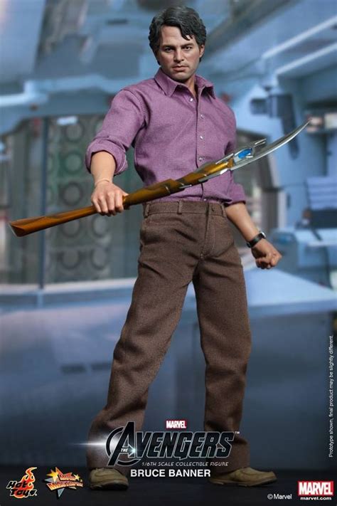 Hot Toys Bruce Banner And Hot Toys Hulk Reissue Set Up For Order Marvel Toy News