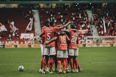 Internacional Elimina Nova Igua U Na Copa Do Brasil