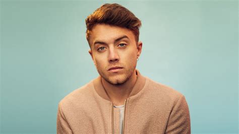 Roman Kemp Dives Deeper Into Mental Health In New Bbc Three Documentary