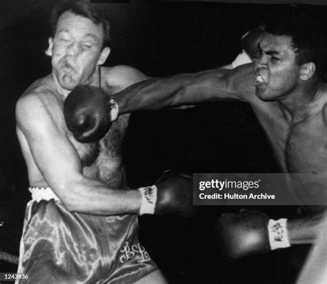 Brian London Boxer Photos and Premium High Res Pictures - Getty Images