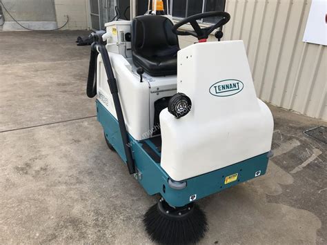 Used Tennant 6100 Ride On Sweeper In Listed On Machines4u