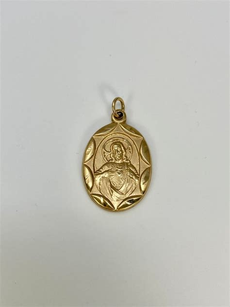 14k Gold Jesus And Virgin Mary Pendant Gem