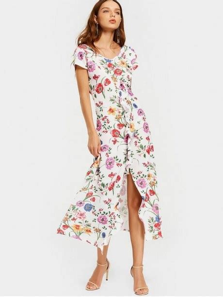 Maxikleid Wei Blumen Stil Und Sch Nheit