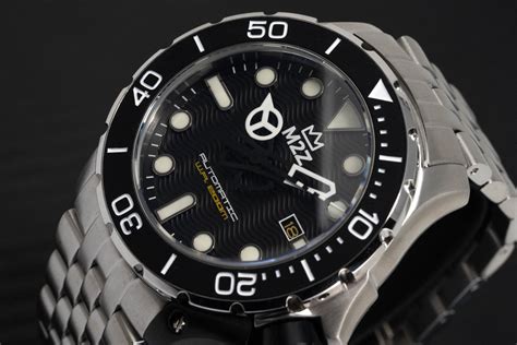 M2Z Men's Watch Diver 200 Bracelet Black 200-002X – Watches & Crystals