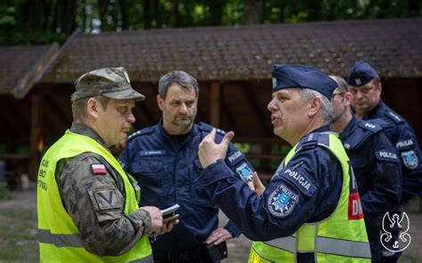 Renegade Sarex Wiczenia Taktyczno Specjalne Na Terenie Lasu