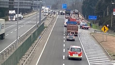 Volcamiento de camión genera suspensión de tránsito en la ruta 5 Norte