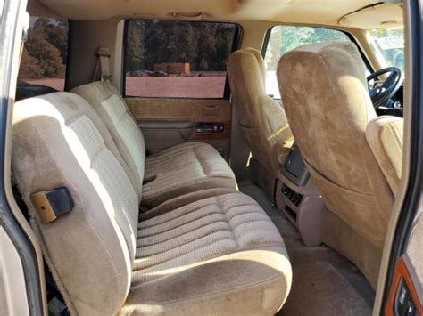 1992 Chevrolet Suburban C1500 Photos Tx Houston Repairable Salvage Car Auction On Fri Feb