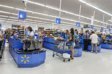 Walmart Is Swapping Cashiers For Self Checkout At More Locations