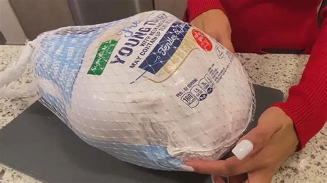 No cocinar el pavo correctamente puede dañar tu salud Video