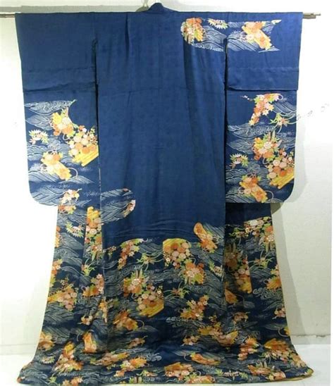 This Is A Glamorous Susohiki Furisode Kimono With Flower Raft On Wave