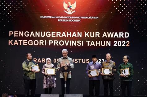 Ganjar Kembali Cetak Hattrick Penghargaan Kali Ini Kur Award