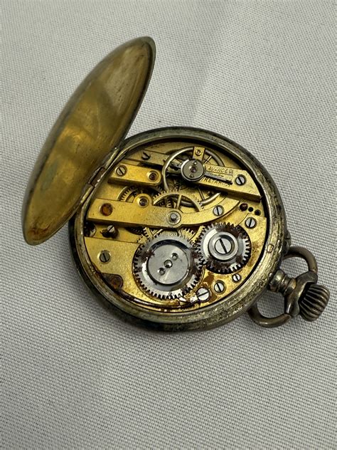 Titanic Victims Pocket Watch Set To Fetch £50000 At Auction