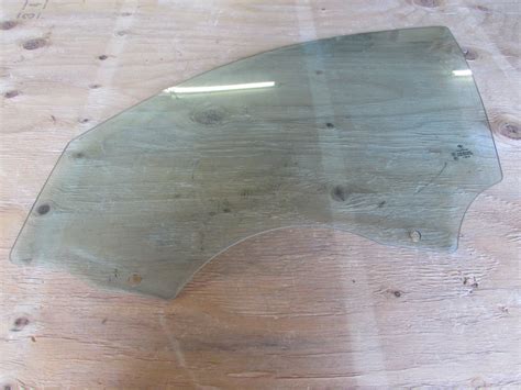 Bmw Door Window Glass Front Left Pilkington 51337060263 E90 E91 323i 325i 328i 330i 335i M3