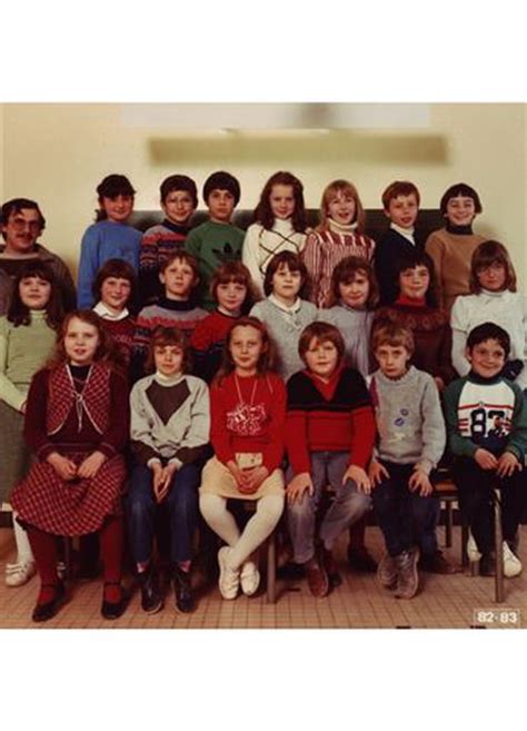 Photo De Classe CM 1 Ecole Primaire De 1982 Ecole Emile Bruyant