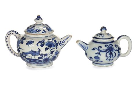 Blue And White Teapots Aronson Antiquairs Of Amsterdam Delftware