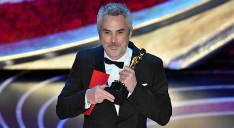 Alfonso Cuarón El Mejor Director De Los Oscar 2019 Puente Libre