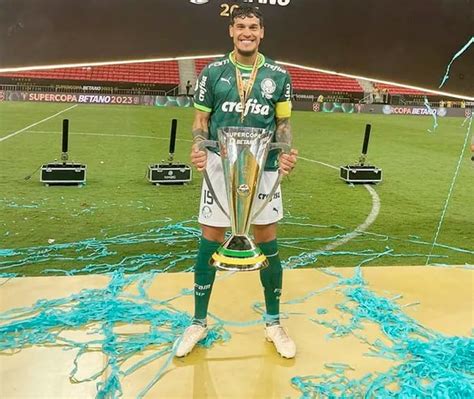 Gustavo G Mez Coleccionista De T Tulos En Palmeiras F Tbol