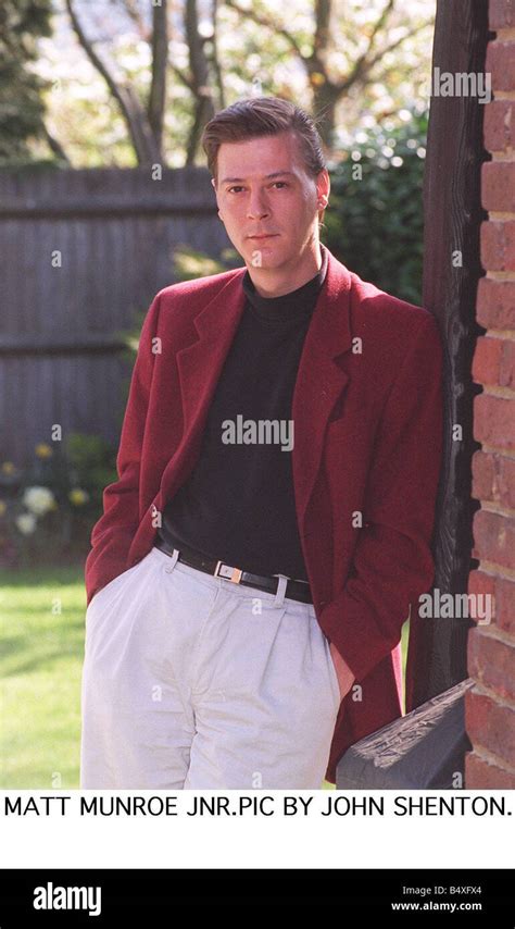 Matt monro hi-res stock photography and images - Alamy