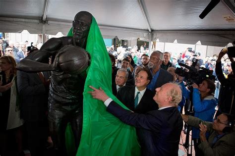 Bill Russell Statue Unveiled At Boston City Hall | WBUR News