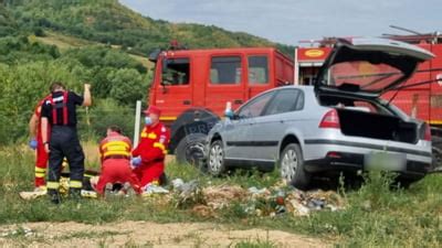 Accident Teribil Ntr Un Cimitir O Femeie A Murit C Lcat De Propria