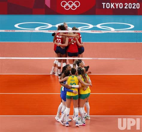 Photo: Team USA Wins Gold Medal in Volleyball at Tokyo Olympics ...