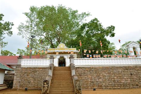 Day Trip To The Unesco City Of Anuradhapura Colombo