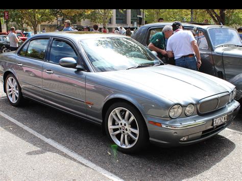 2003 Jaguar XJR 4 2 SUPERCHARGED Gazbea Shannons Club