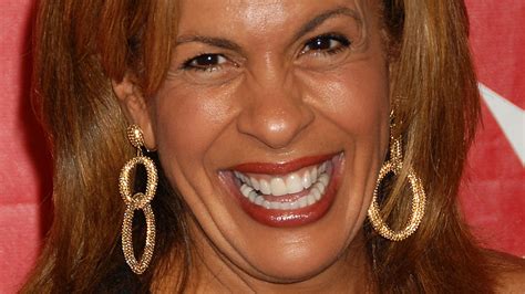 The Real Meaning Behind The M Necklace Hoda Kotb Wears Every Day Zingj