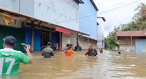 Banjir Meluas Delapan Kabupaten Di Kalimantan Barat Terdampak