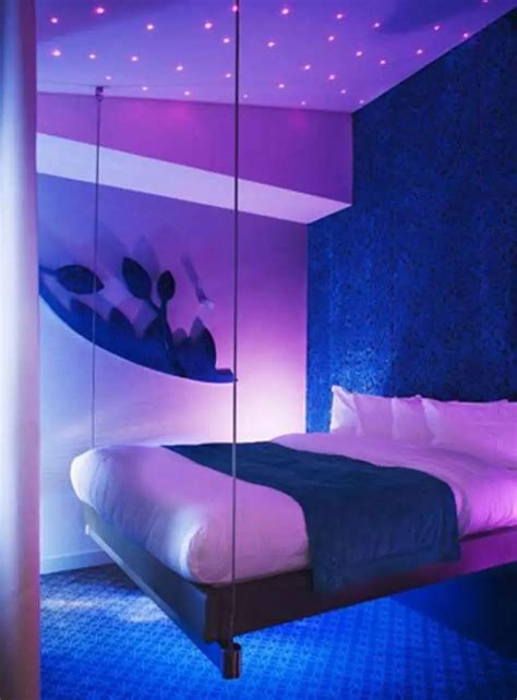 20 Ideas para decorar tu cuarto con luces de neón