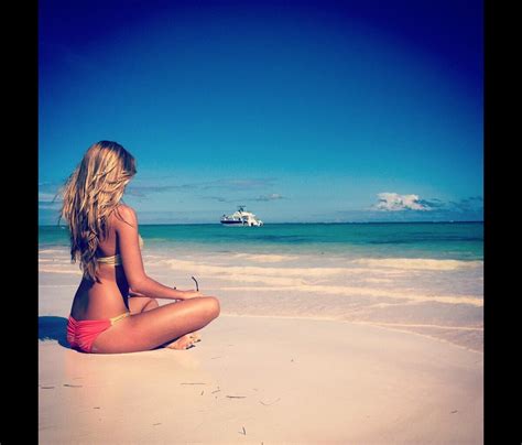 Photo Camille Cerf Sexy En Bikini Pour Son Voyage D Int Gration De Miss France Punta Cana
