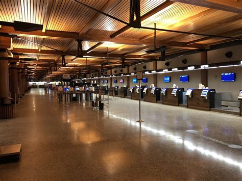 JACKSON HOLE AIRPORT - JAC - 253 Photos & 135 Reviews - Airports - 1250 ...