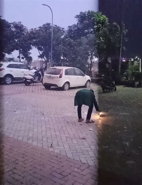 10 Foto Petir Yang Gak Sengaja Kejepret Dramatis Banget
