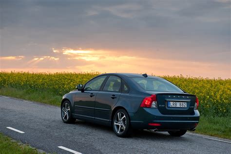 VOLVO S40 (1995-2012) - Volvo Car USA Newsroom