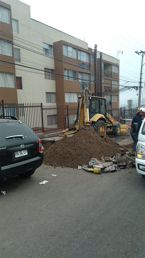 Aguas Del Altiplano Repara Matriz En El Sector Sur De La Ciudad De