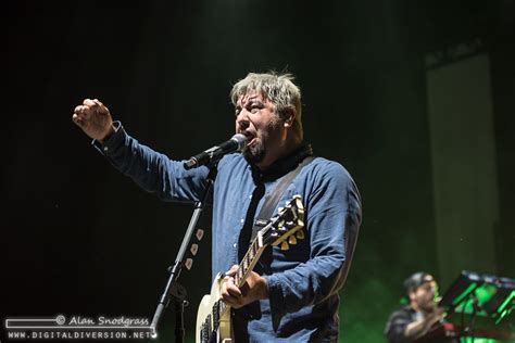 Deftones Rise Against Thrice And Frank Iero At Concord Pavilion In