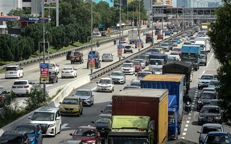 Aidilfitri LLM Jangka 2 3 Juta Kenderaan Sehari Di 3 Lebuh Raya Utama