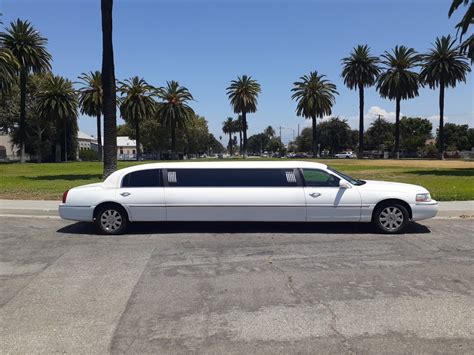 New 2009 Lincoln Lincoln Town Car Executive Stretch Limousine For Sale