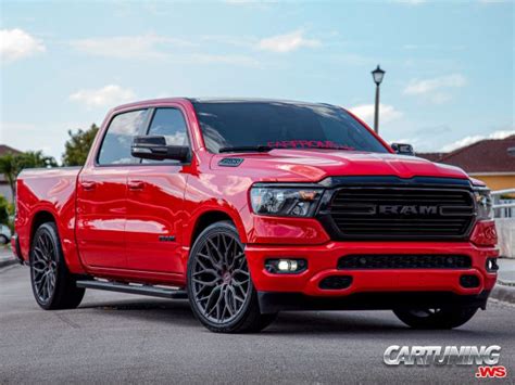 Tuning RAM 1500 Big Horn 2021 Front And Side