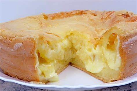 Bolo De Polvilho Que J Sai Recheado Do Forno Perfeito Para O Lanche